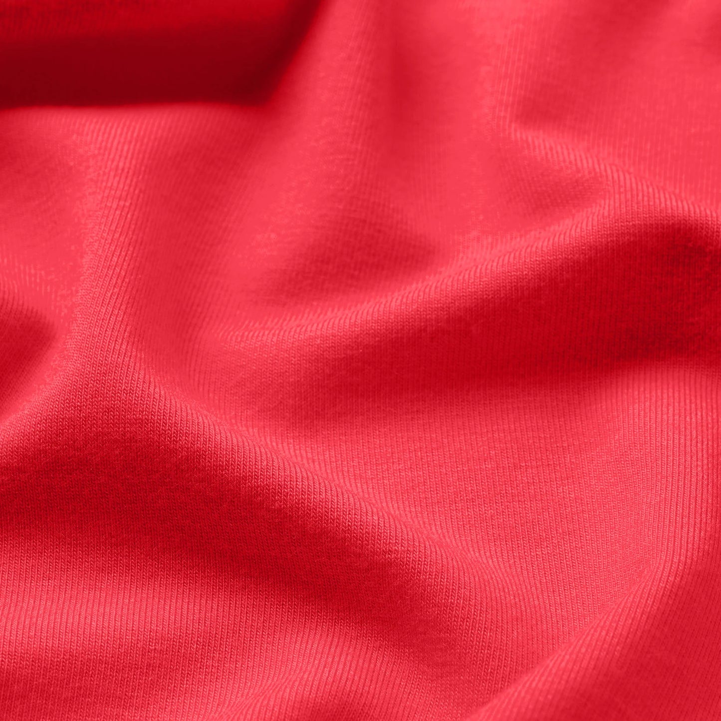 SMOOTH LAYERS SCOOP NECK CAMI | CARMINE