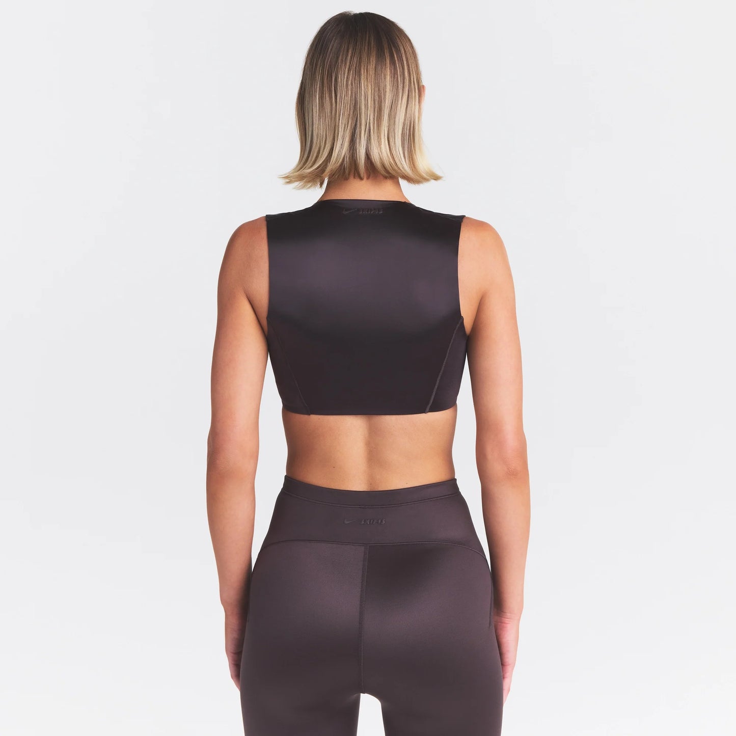 NikeSKIMS SATIN SHINE WIDE SCOOP BRA | PHOENIX