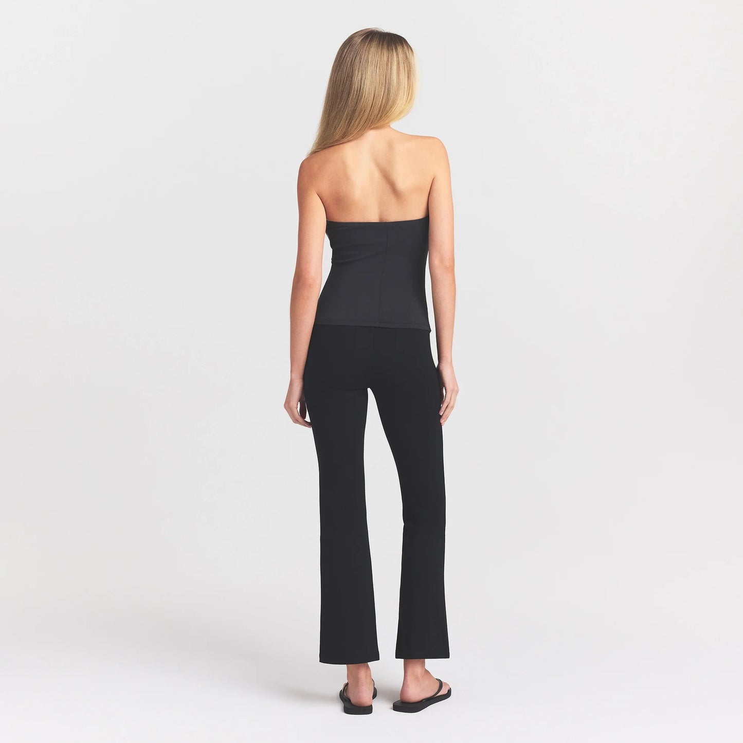 THE ESSENTIAL COLLECTION HIGH-WAISTED CROPPED KICK FLARE PANT | OBSIDIAN