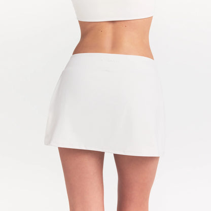 NikeSKIMS MATTE SKORT | IVORY