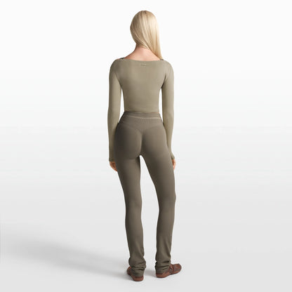 NikeSKIMS RIBBED SEAMLESS 34" STRAIGHT LEGGING | DUSTY OAKMOSS
