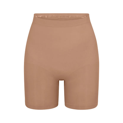 SEAMLESS SCULPT MID THIGH SHORT | SIENNA