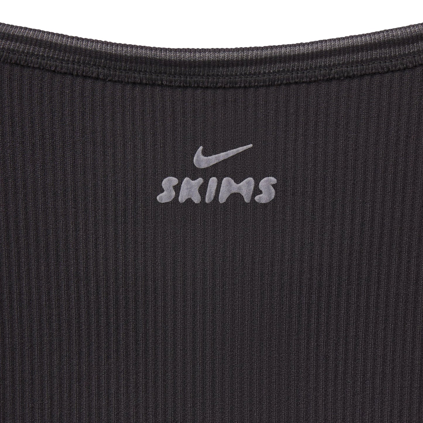 NikeSKIMS RIBBED SEAMLESS CAMI | OBSIDIAN