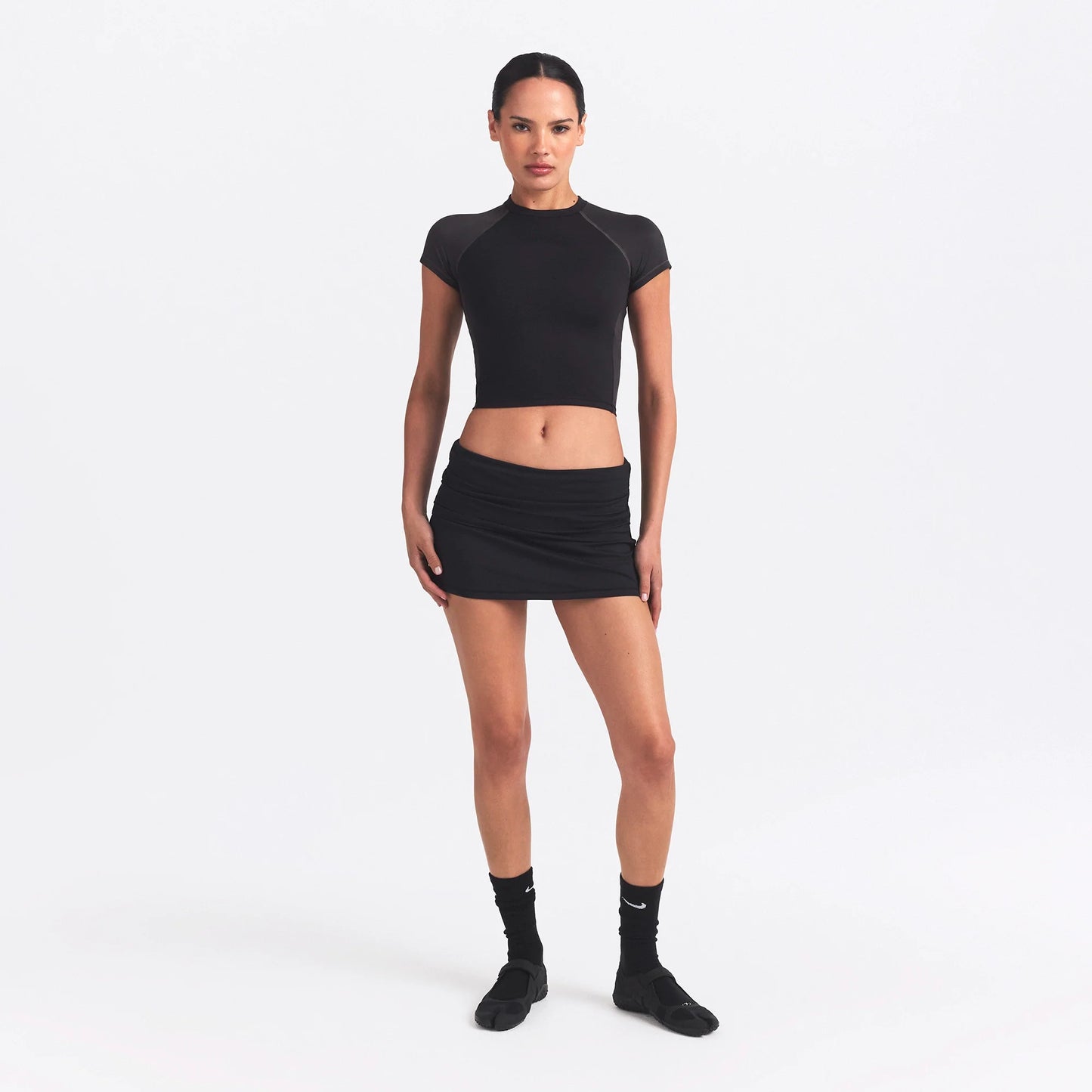 NikeSKIMS MATTE SHINE MIX CROPPED BABY T-SHIRT | OBSIDIAN AND IGNEOUS
