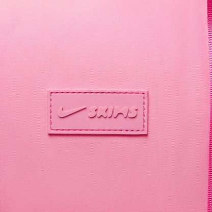 NikeSKIMS ACCESSORIES PUFFER GYM BAG | LIGHT FLAMINGO