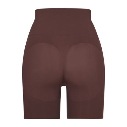 SEAMLESS SCULPT BUTT LIFTING SHORT | COCOA