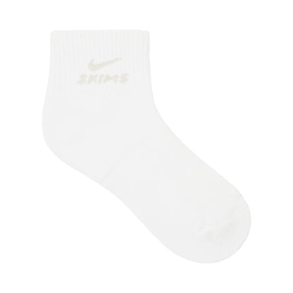 NikeSKIMS ACCESSORIES DRI-FIT™ QUARTER CREW SOCK 3-PACK | BUBBLE GUM MULTI