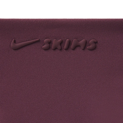 NikeSKIMS MATTE 17" CAPRI LEGGING | CURRANT