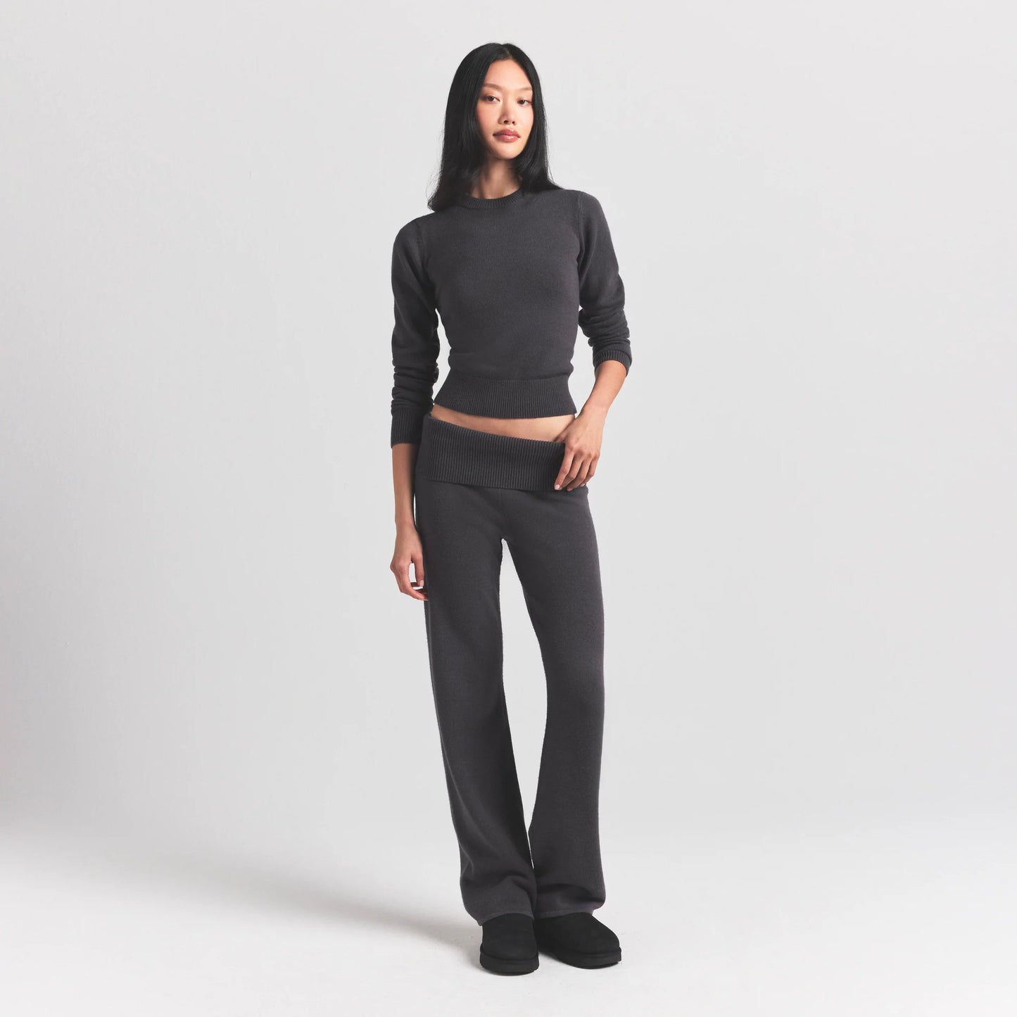 SWEATER KNITS RIBBED LONG SLEEVE FITTED CREW NECK | ASH