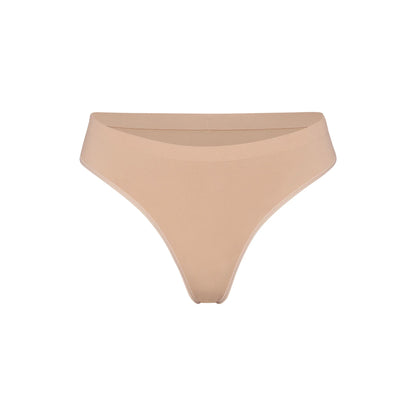 SOFT SMOOTHING SEAMLESS THONG | CLAY