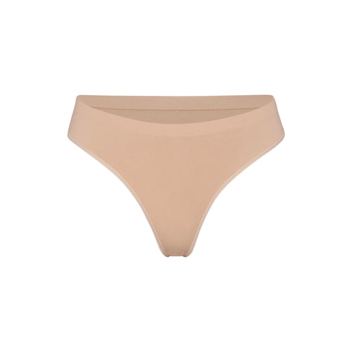 SOFT SMOOTHING SEAMLESS THONG | CLAY