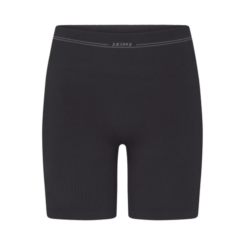 NikeSKIMS RIBBED SEAMLESS 5" BIKER SHORT | OBSIDIAN