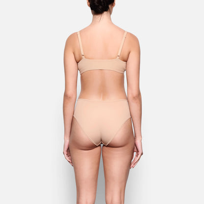 FITS EVERYBODY BRIEF | CLAY