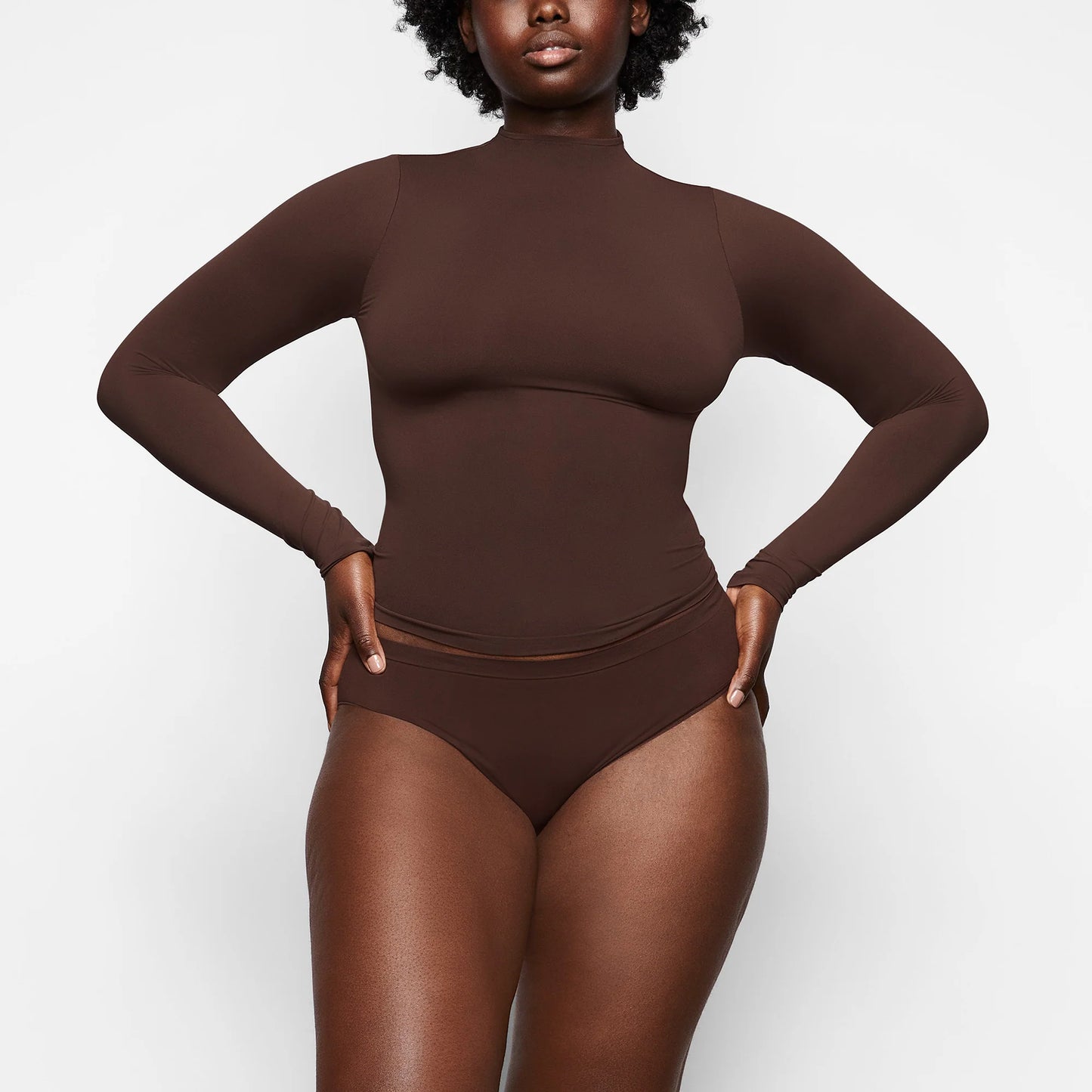 SOFT SMOOTHING SEAMLESS BRIEF | COCOA