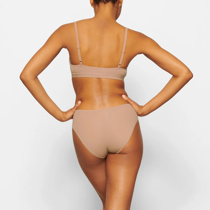 FITS EVERYBODY BRIEF | SIENNA