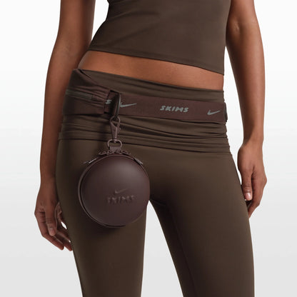 NikeSKIMS ACCESSORIES HARDSHELL ROUND CASE | PHOENIX
