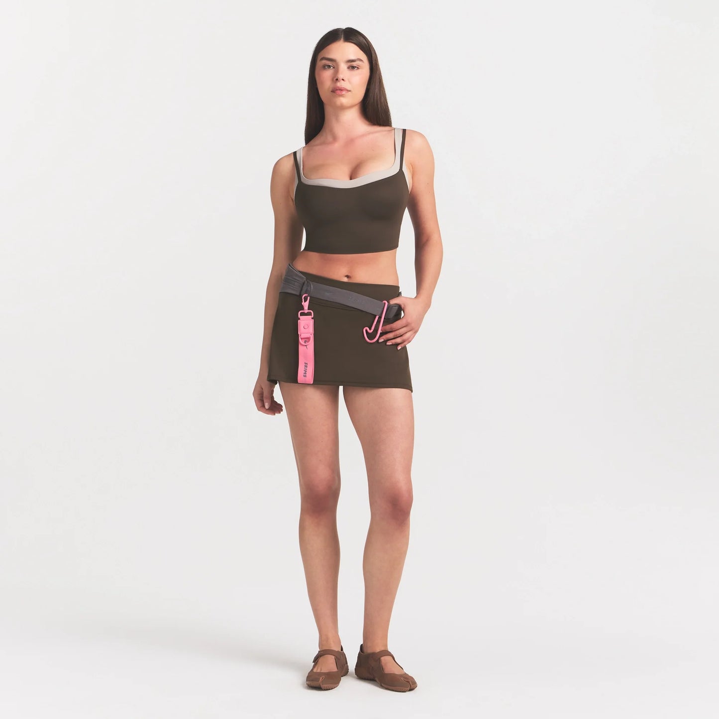 NikeSKIMS MATTE SKORT | DARK SEPIA