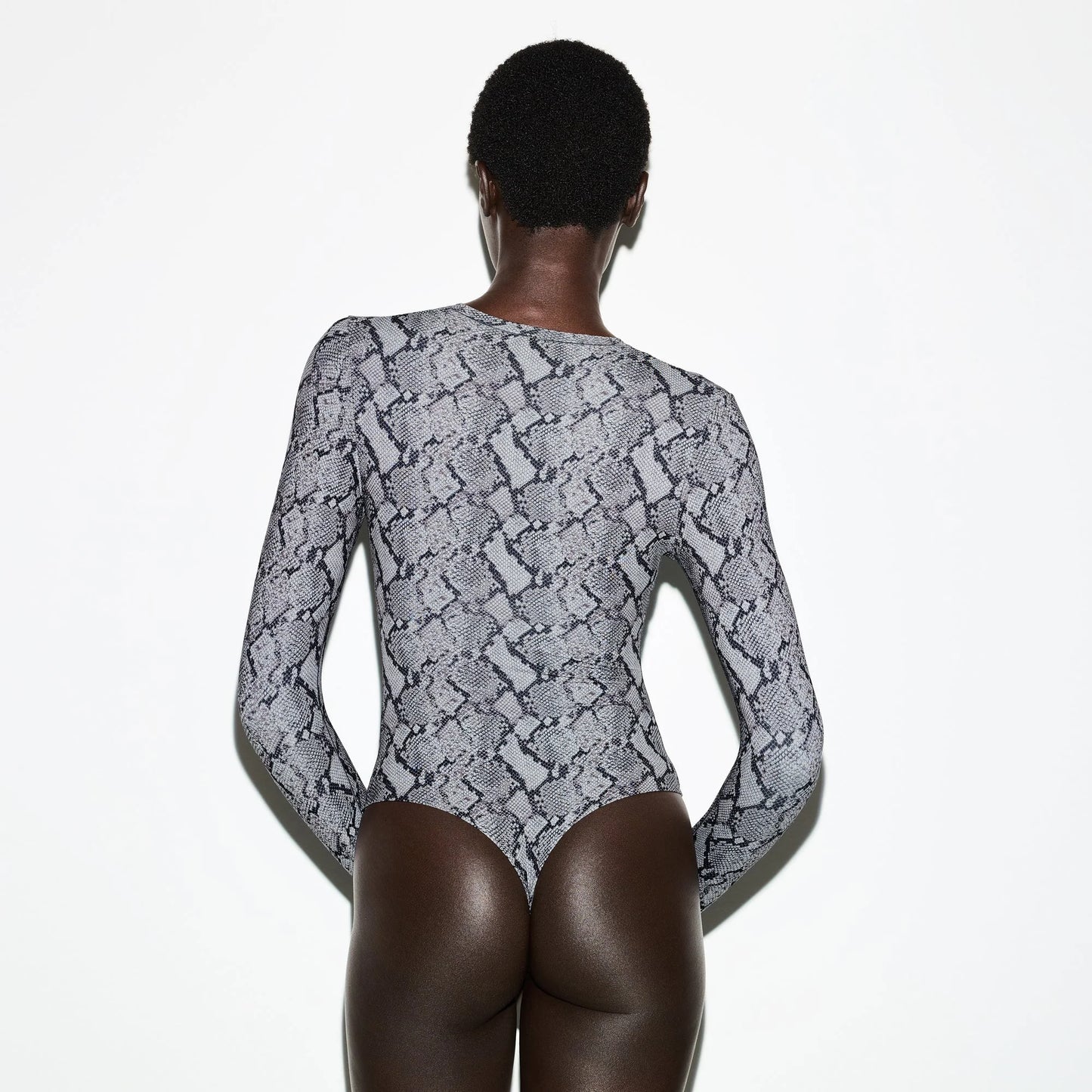 FITS EVERYBODY LONG SLEEVE CREW NECK BODYSUIT | SHADOW SNAKE PRINT