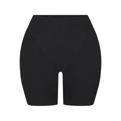 SKIMS BODY BUTT AND HIP ENHANCING MID THIGH SHORT | ONYX