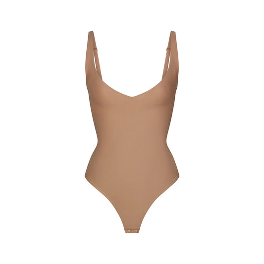 SKIMS BODY CORE SCULPT PLUNGE THONG BODYSUIT | SIENNA