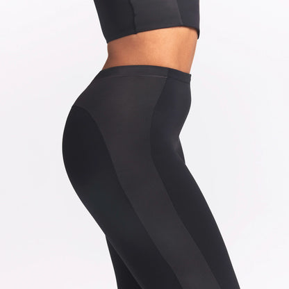 NikeSKIMS MATTE SHINE MIX 29" LEGGING | OBSIDIAN AND IGNEOUS