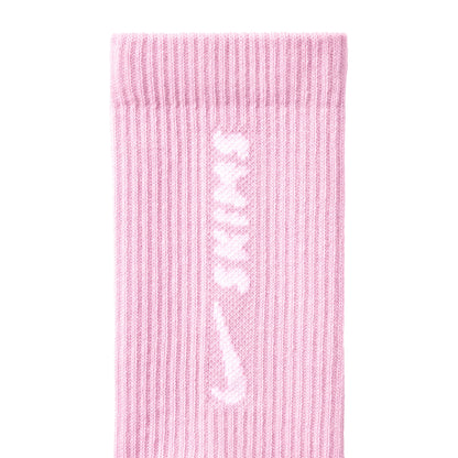 NikeSKIMS ACCESSORIES DRI-FIT™ CREW SOCK 3-PACK | BUBBLE GUM MULTI