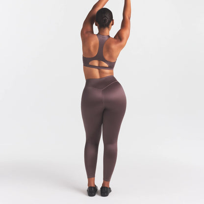 NikeSKIMS SATIN SHINE BONDED WAIST 26" LEGGING | RESIN