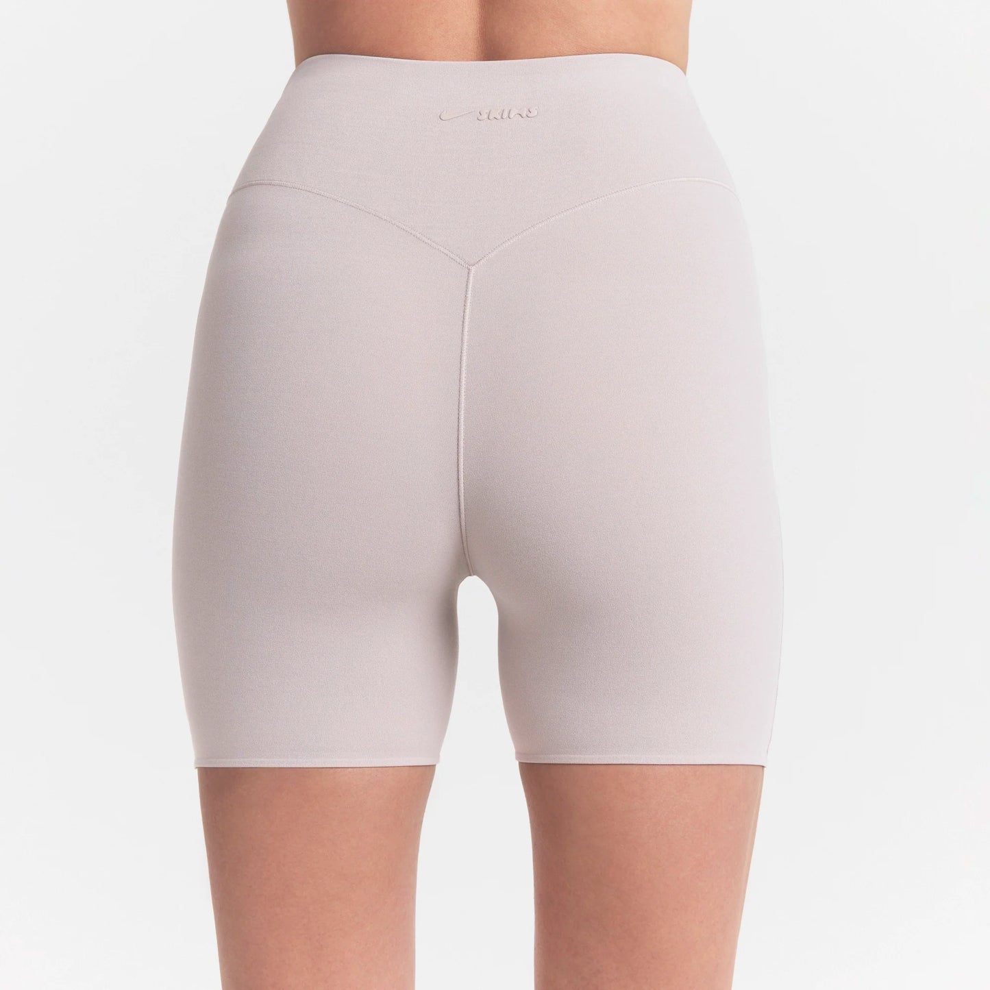 NikeSKIMS STUDIO STRETCH 5" BIKER SHORT | LINEN