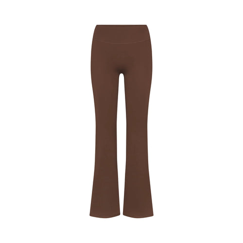 NikeSKIMS MATTE SLIM FLARE LEGGING | DARK SEPIA