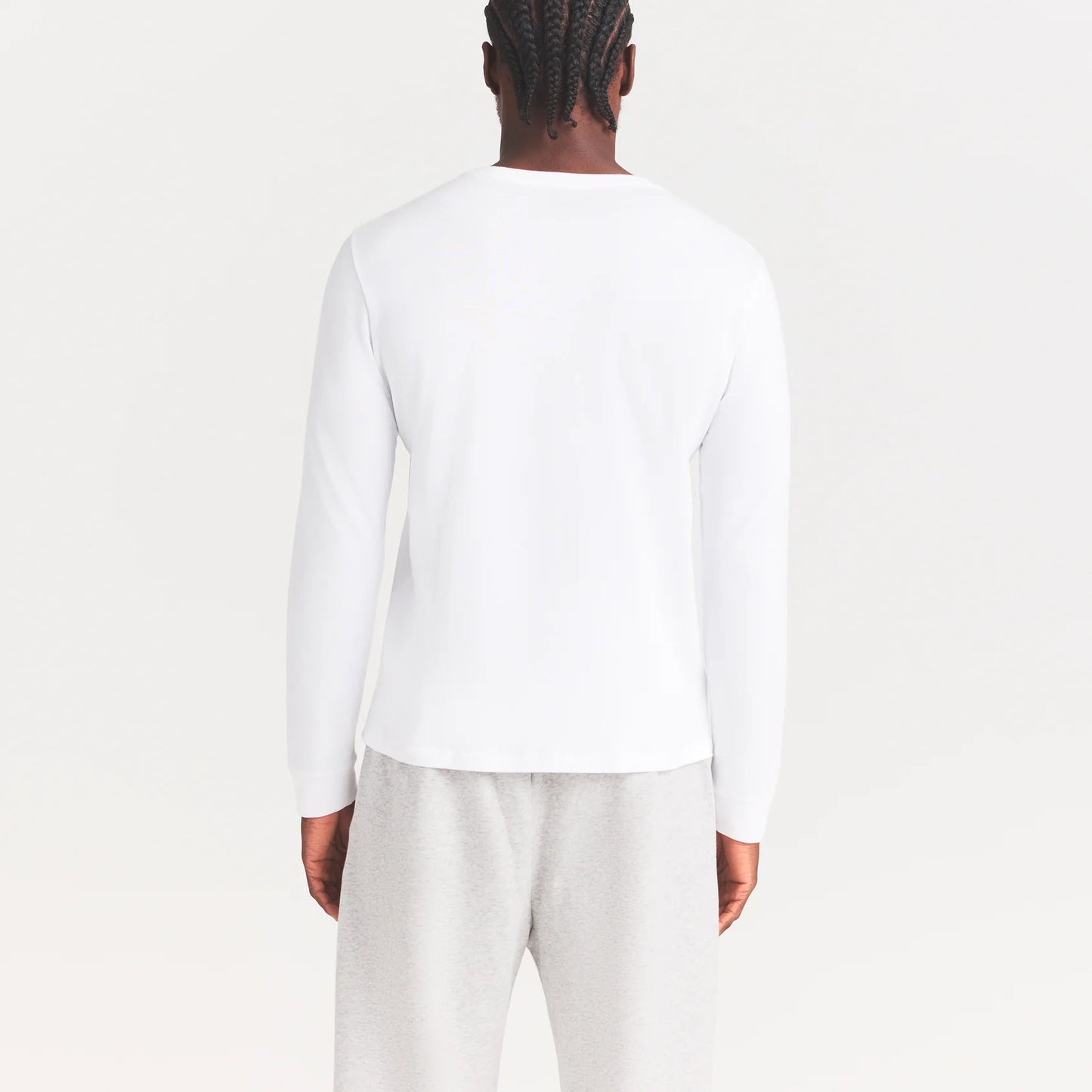 SKIMS COTTON MENS CLASSIC LONG SLEEVE T-SHIRT | CHALK