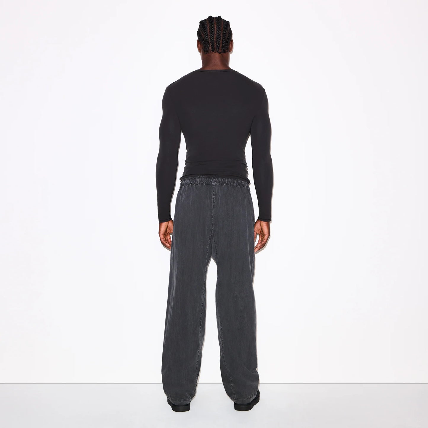 FITS EVERYBODY MENS SLIM LONG SLEEVE T-SHIRT | ONYX