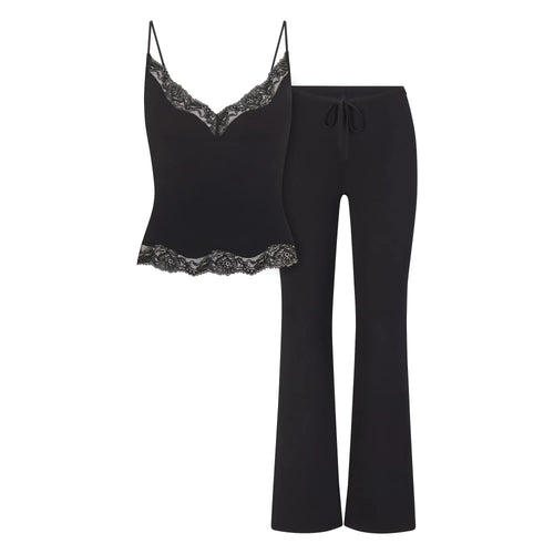 SKIMS SLEEP LACE CAMI AND PANT SET | ONYX