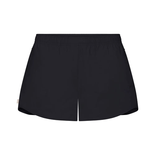 NikeSKIMS WOVEN NYLON 2.5" RUNNER SHORT | OBSIDIAN