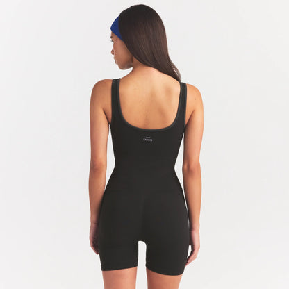 NikeSKIMS RIBBED SEAMLESS SCOOP 5" ONE PIECE  | OBSIDIAN