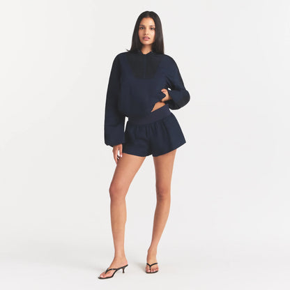 WOVEN COTTON FLUTTER SHORT | NAVY