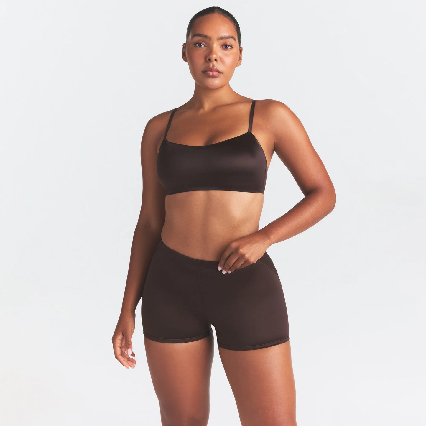NikeSKIMS SATIN SHINE SCOOP CAMI BRA | PHOENIX