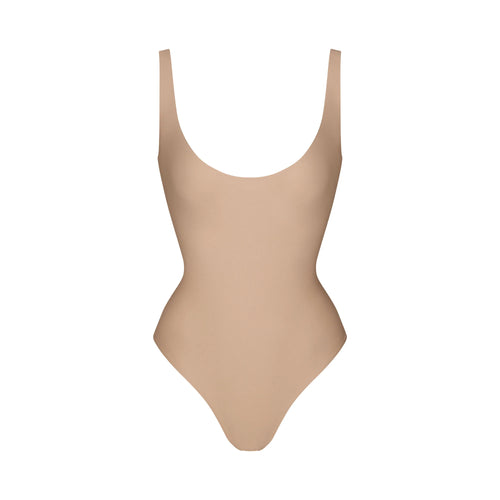 SKIMS BODY SCOOP LOW BACK THONG BODYSUIT | CLAY