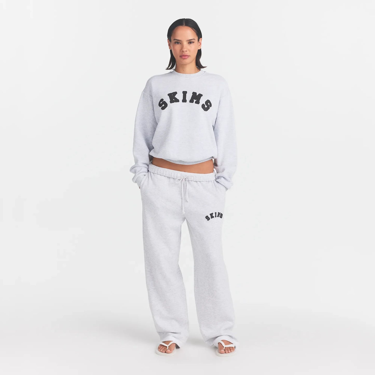 COTTON FLEECE LOGO CLASSIC CREWNECK | LIGHT HEATHER GREY WITH ONYX LOGO