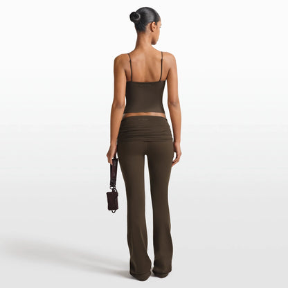 NikeSKIMS MATTE SHIRRED FRONT TANK | DARK SEPIA
