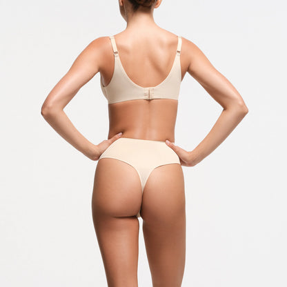 SMOOTHING INTIMATES FULL COVERAGE BRA | SAND