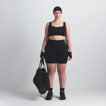 NikeSKIMS MATTE SCOOP NECK BRA | OBSIDIAN