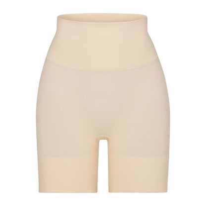 SEAMLESS SCULPT BUTT LIFTING SHORT | SAND