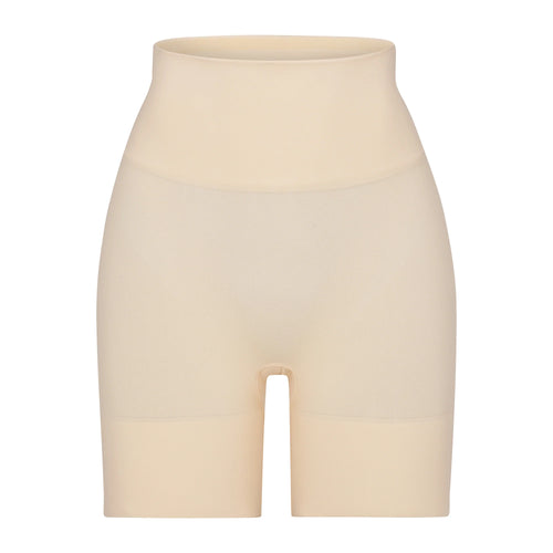 SEAMLESS SCULPT BUTT LIFTING SHORT | SAND