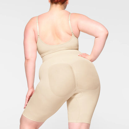 SEAMLESS SCULPT HIGH-WAISTED ABOVE THE KNEE SHORT | SAND