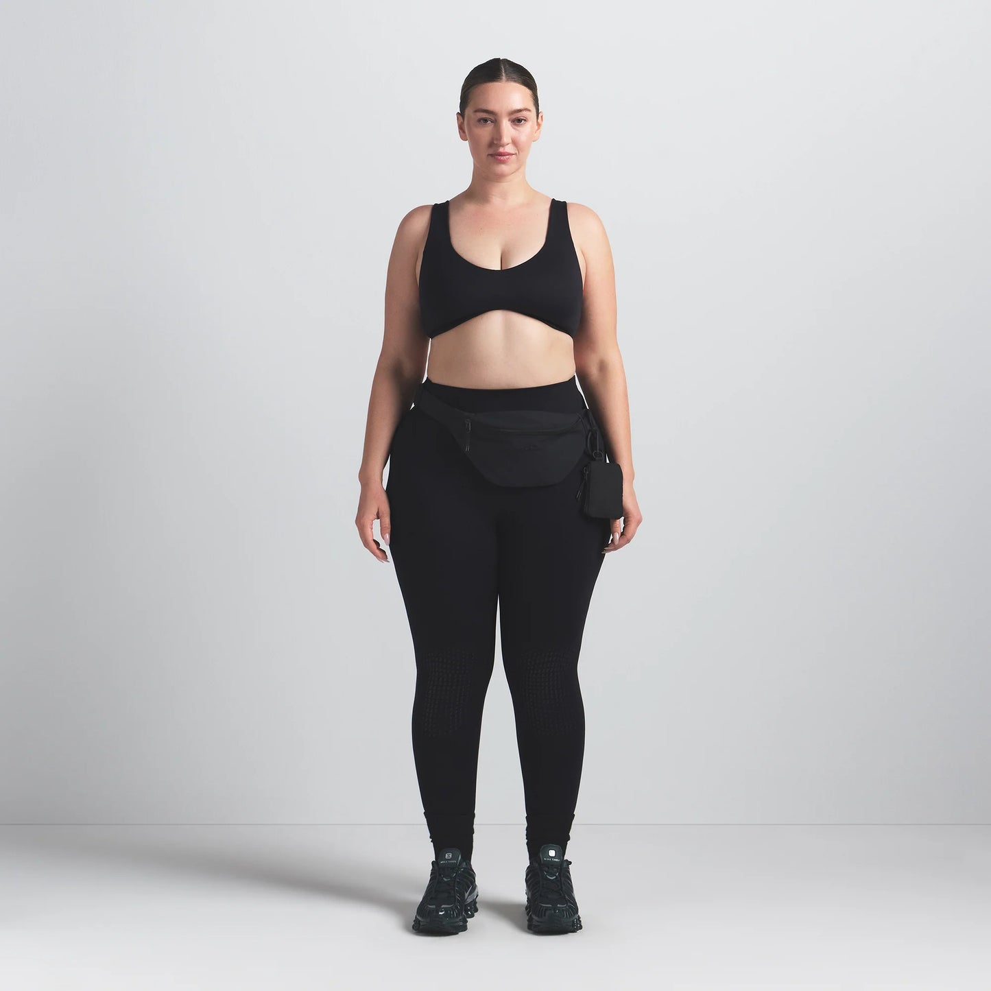 NikeSKIMS MATTE KNEE GRIP 26" LEGGING | OBSIDIAN