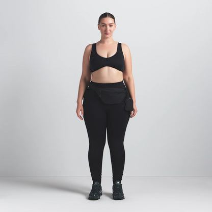 NikeSKIMS MATTE KNEE GRIP 26" LEGGING | OBSIDIAN