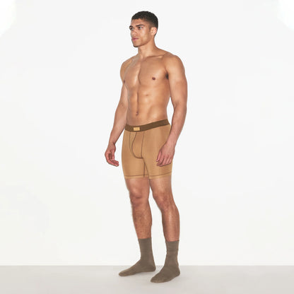 SKIMS COTTON MENS 5" BOXER BRIEF | RUSSET