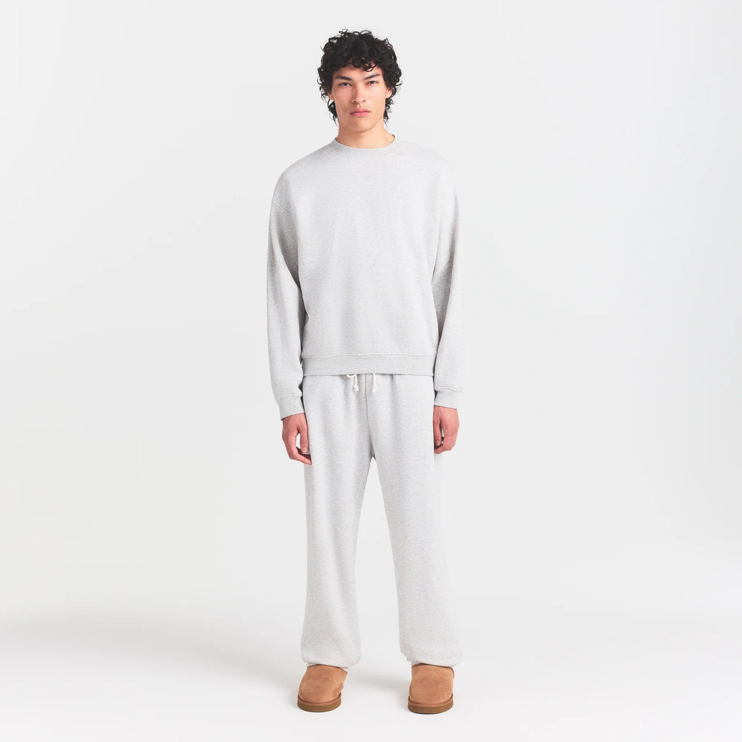 FLEECE LOUNGE MENS RELAXED HIGH CREWNECK | LIGHT HEATHER GREY