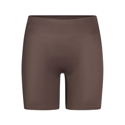 NikeSKIMS SATIN SHINE BONDED WAIST 5" BIKER SHORT | RESIN