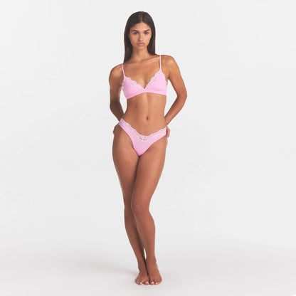 FITS EVERYBODY LACE DIPPED THONG | BUBBLE GUM TONAL